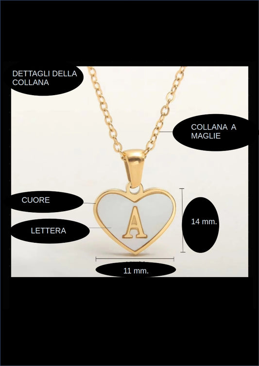 Collana in acciaio inossidabile con ciondolo a forma di cuore con dentro lettere alfabeto.