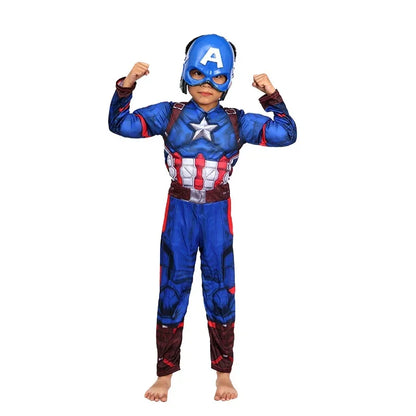 Costume per carnevale da Capitan America. L’abito di uno dei super eroi più amati dai bambini con accessori..