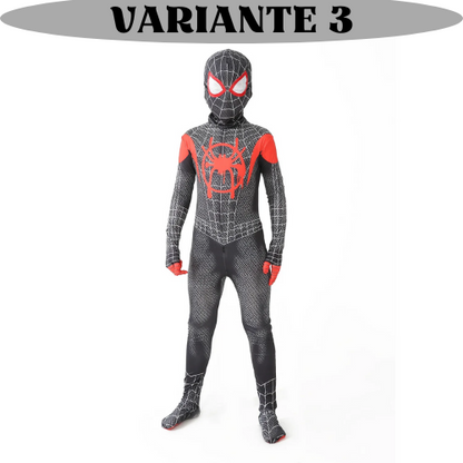 Costume per carnevale uomo ragno. L’abito di uno dei super eroi più amati dai bambini nelle sue diverse versioni e colori.